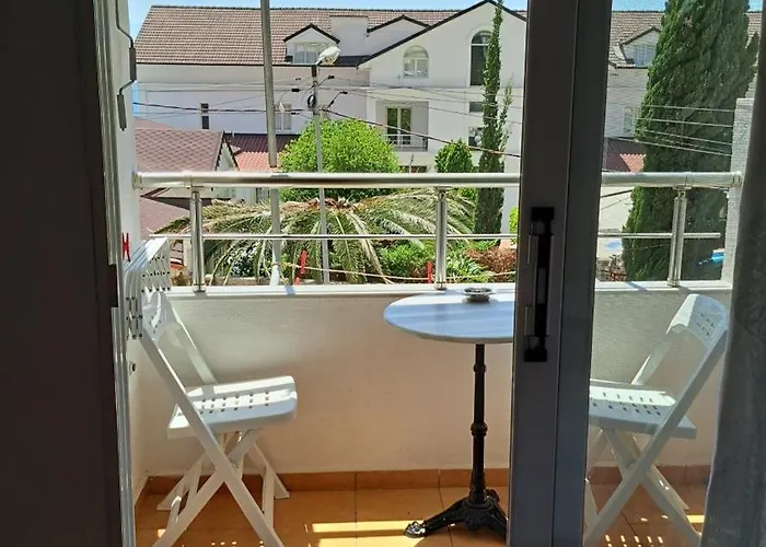 公寓 Laska Sarandë